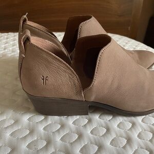 Frye Rowan Ankle Slip On Bootie Size 9
